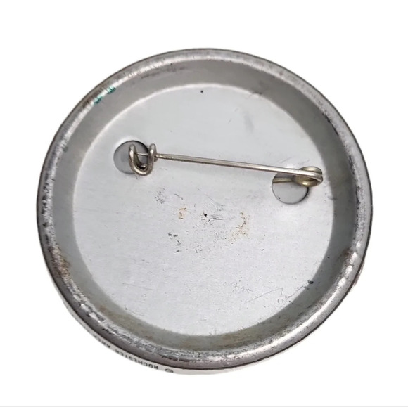 Carnival's Got The Fun! Carnival Cruise Lines Pin - Picture 2 of 2